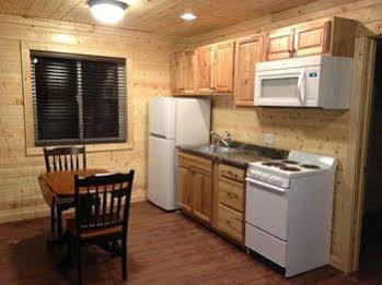 The Lodge At Van Hook New Town Extérieur photo