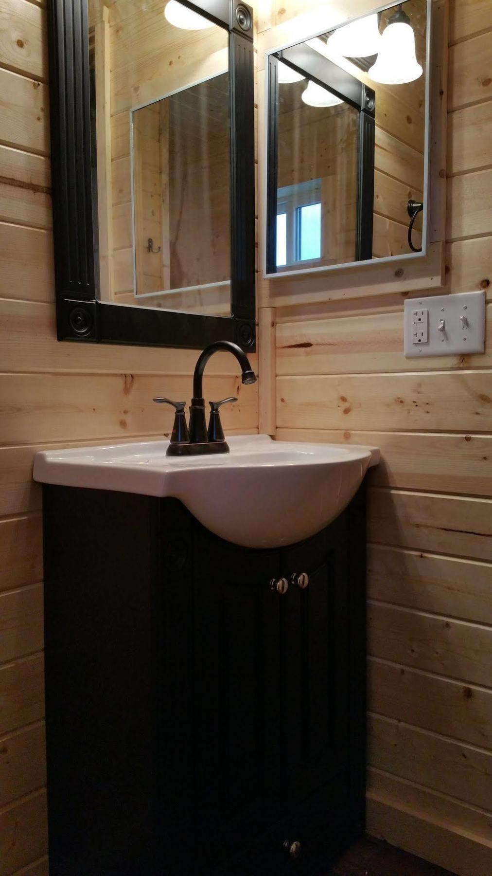 The Lodge At Van Hook New Town Extérieur photo